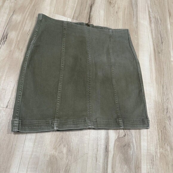 FREE PEOPLE 6 Modern Femme Army Green‎ Denim Skirt Utility Gorpcore - Picture 2 of 6
